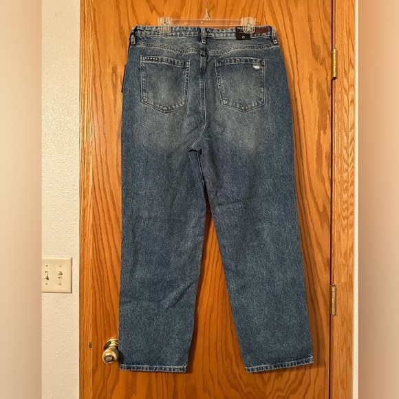 BlankNYC The Howard Mid-rise Loose Fit - NWT - Size 31 - Picture 4 of 15